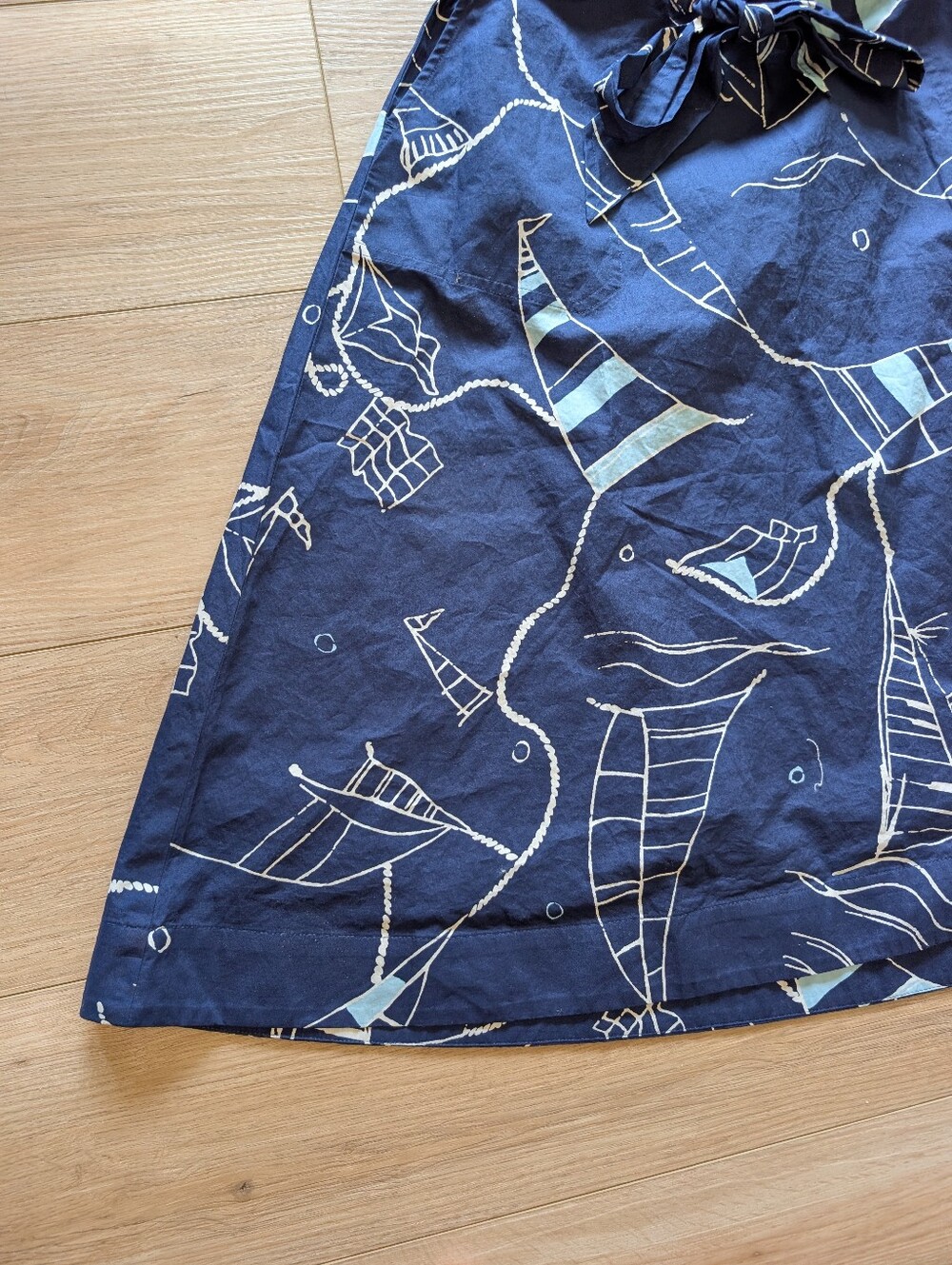 Talbots Navy Sailboat Print A-Line Skirt-Petite - Picture 4 of 8